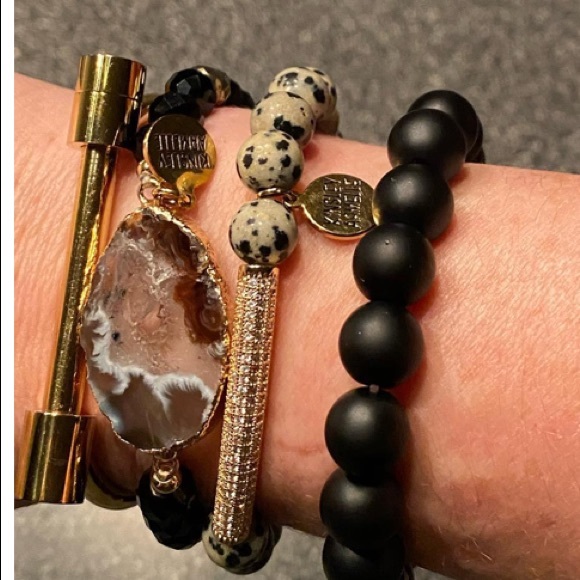 NEW Kinsley Armelle Bar Bracelet - Picture 5 of 6